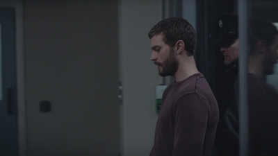 THEFALL_S03E06_2828929.jpg