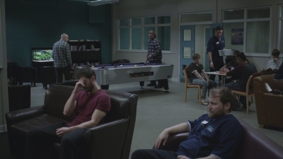 thefall_s03e06_2849129.jpg