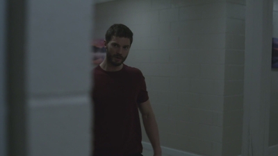 thefall_s03e06_2854529.jpg