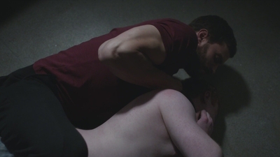 thefall_s03e06_2858429.jpg