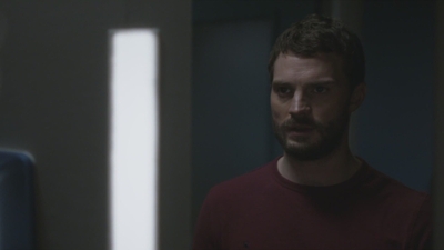 thefall_s03e06_2860429.jpg