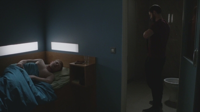 thefall_s03e06_2862129.jpg