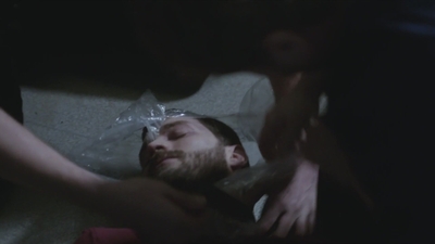 thefall_s03e06_2870529.jpg