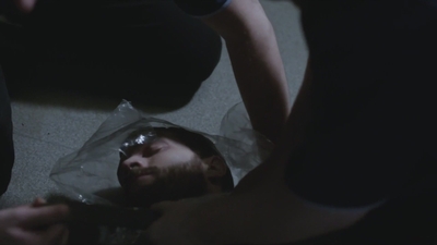 thefall_s03e06_2870629.jpg