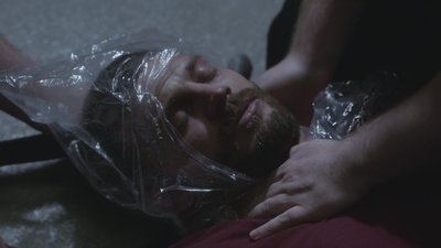 thefall_s03e06_2871329.jpg