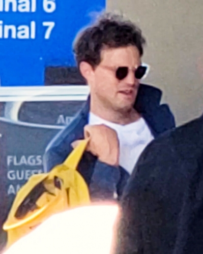 X17_JAMIE_DORNAN_LAX_032922_10.jpg